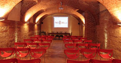 Le cantine di Villa Morneto adibite a sala congressi